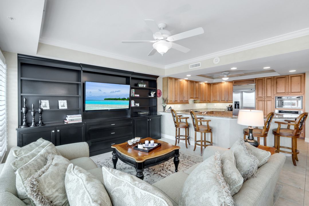 295 Grande Way #T03, Naples, FL 34110