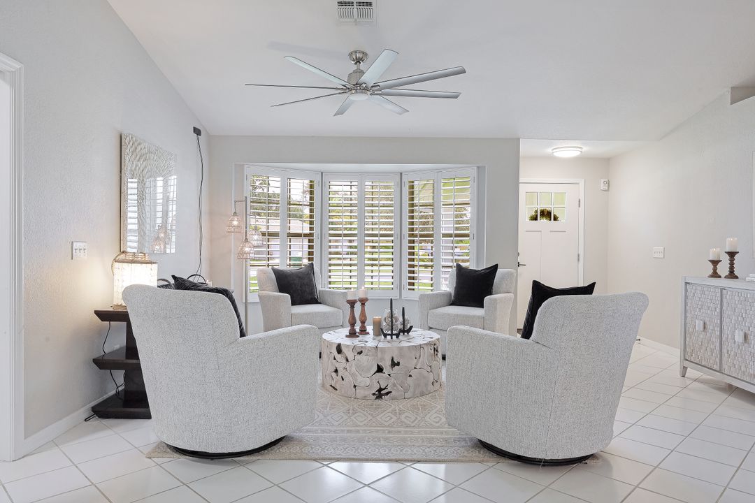 282 Madison Dr, Naples, FL 34110