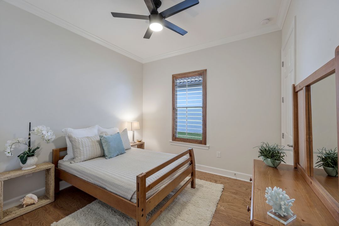 9360 Marble Stone Dr, Naples, FL 34120