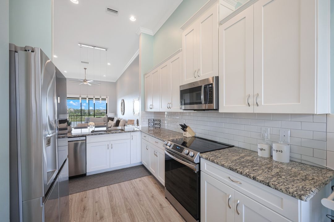 9385 Pocida Ct #203, Naples, FL 34119