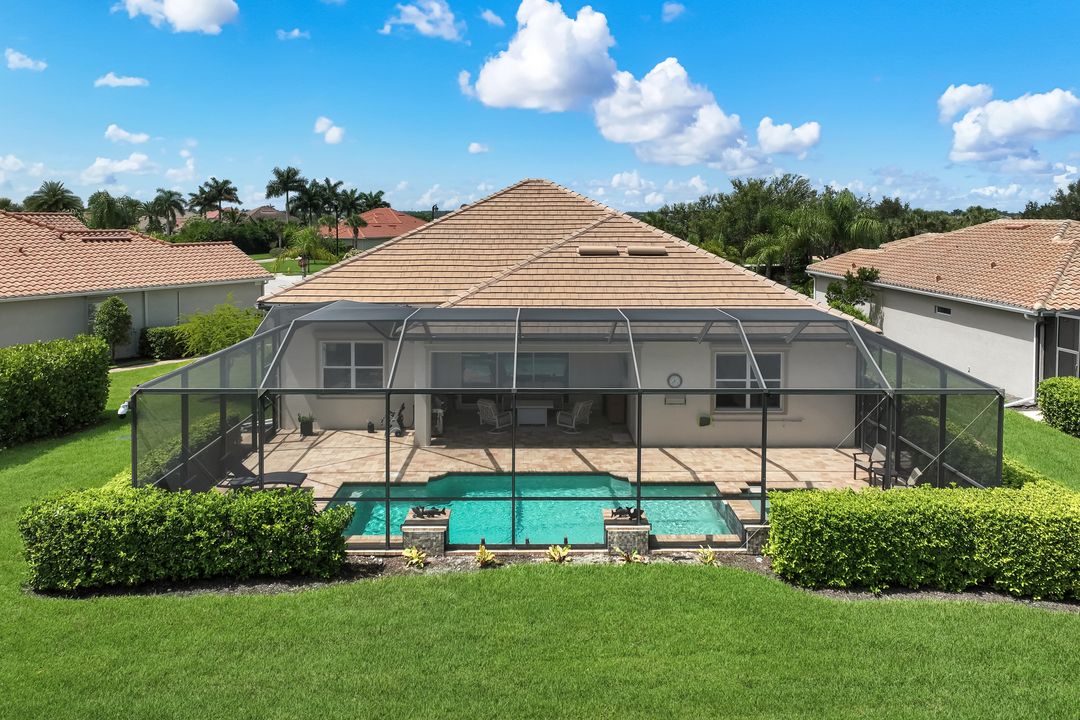 9259 Fieldstone Ln, Naples, FL 34120