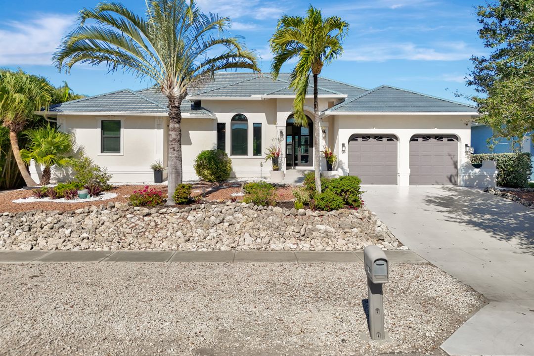 910 Ivory Ct, Marco Island, FL 34145