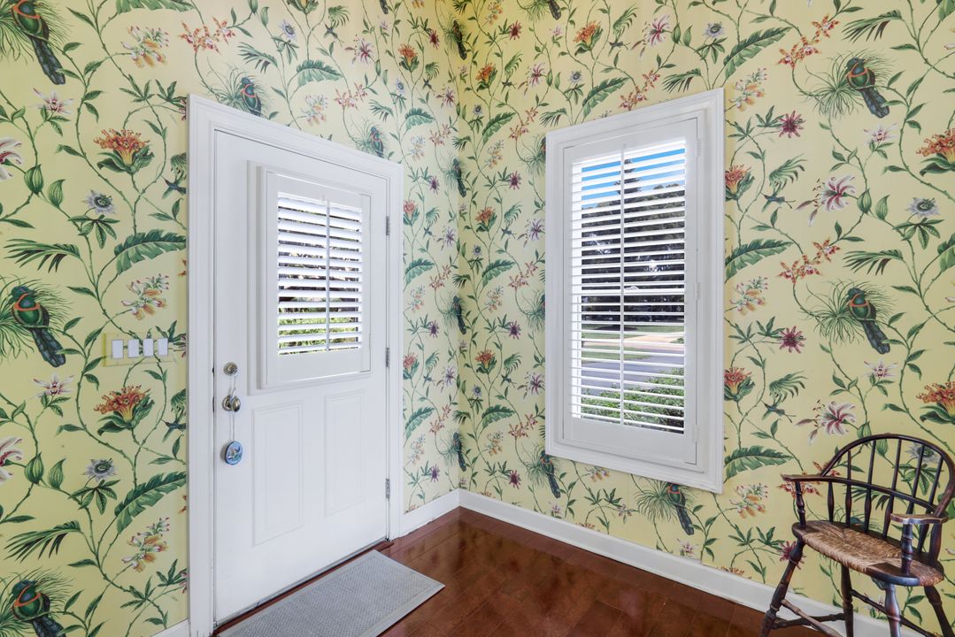 675 Murex Dr, Naples, FL 34102