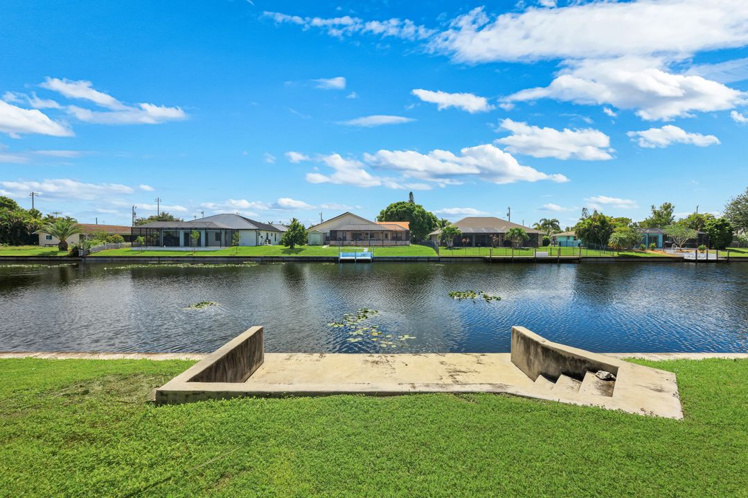 2126 NE 2nd St, Cape Coral, FL 33909