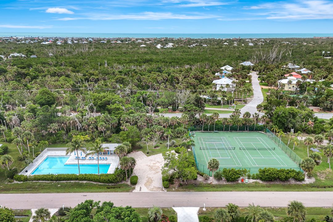 1874 Farm Trail, Sanibel, FL 33957
