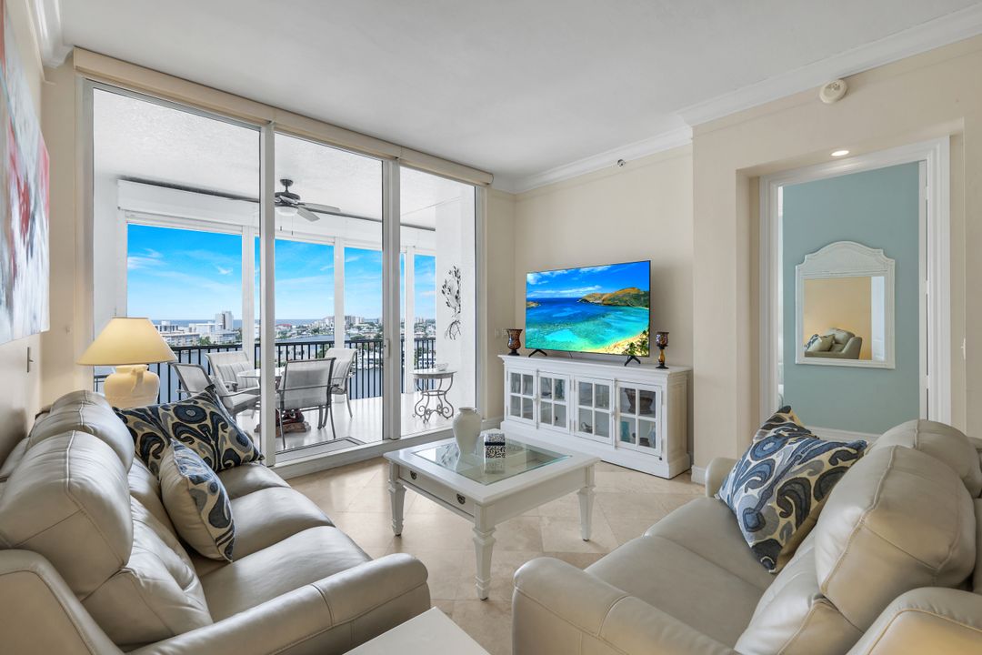 400 Flagship Dr #1206, Naples, FL 34108
