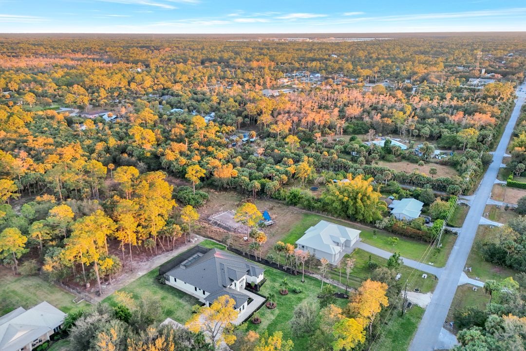 264 13th St NW, Naples, FL 34120