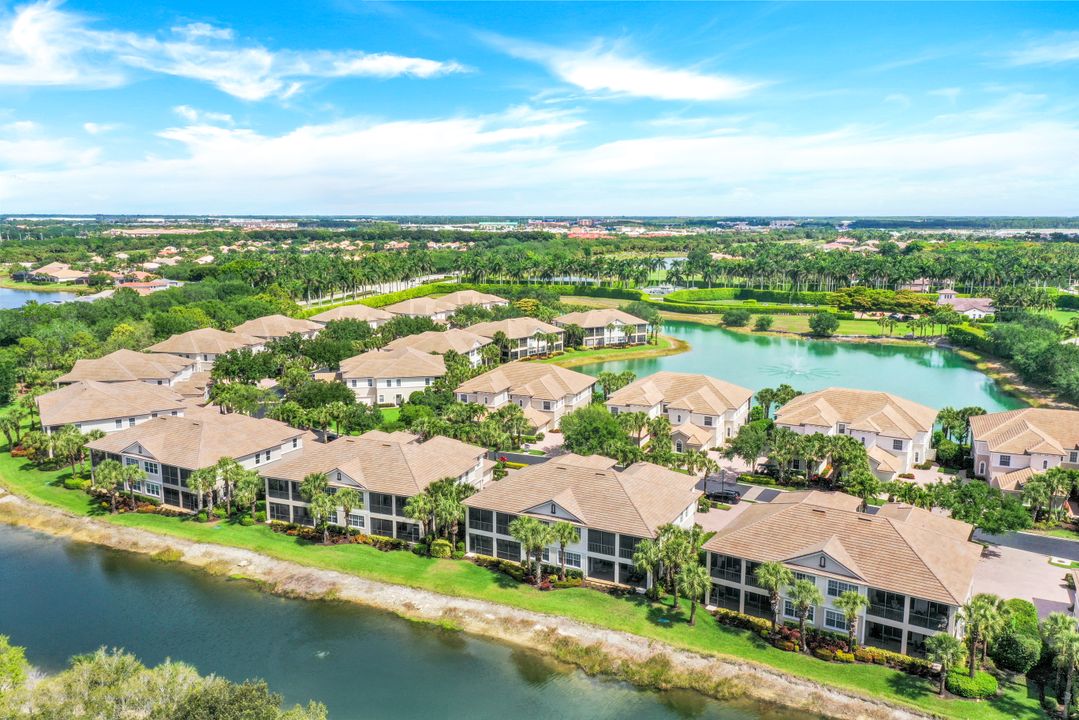 10060 Valiant Ct #202, Miromar Lakes, FL 33913