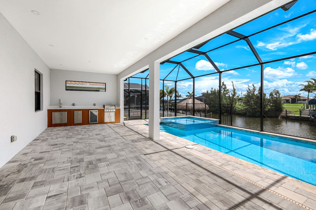 1613 NW 39th Ave, Cape Coral, FL 33993