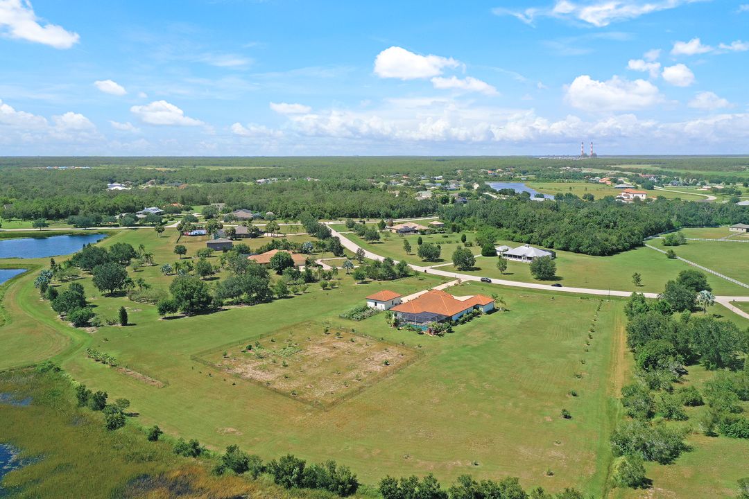 18015 Coyote Creek Ct, Parrish, FL 34219