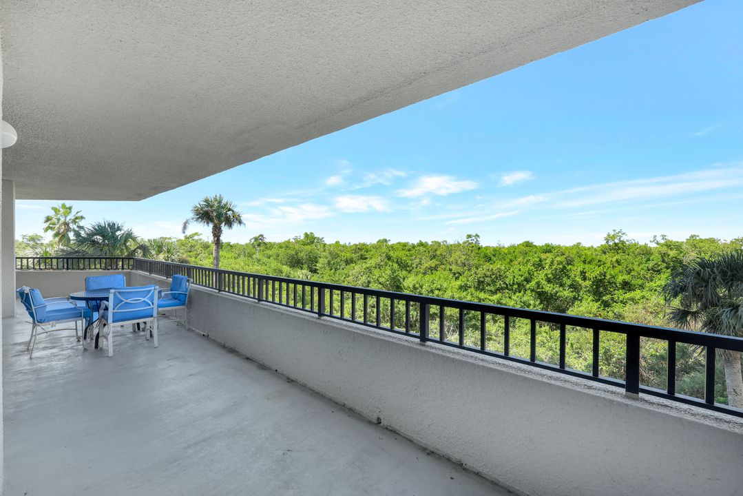 6001 Pelican Bay Blvd #202, Naples, FL 34108