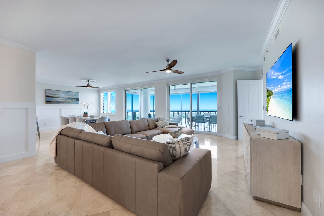 275 Indies Way #1703, Naples, FL 34110
