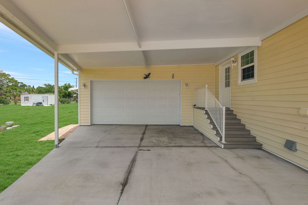 27288 Bourbonniere Dr, Bonita Springs, FL 34135