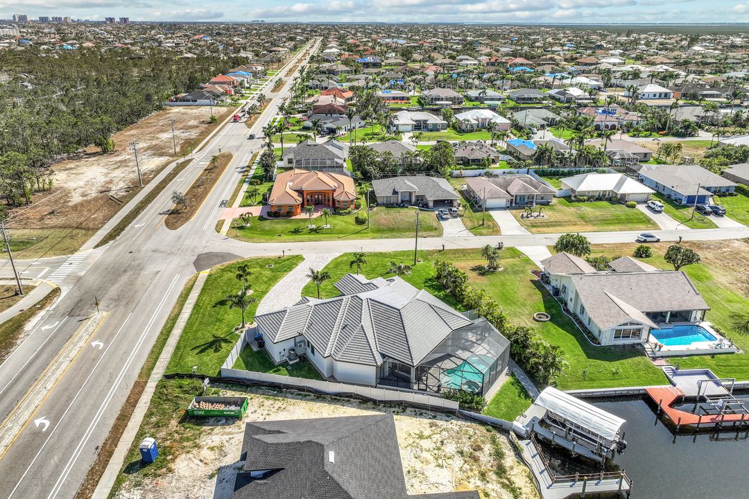 3518 Oasis Blvd, Cape Coral, FL 33914