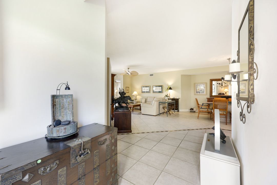 610 Laguna Royale Blvd #1001, Naples, FL 34119