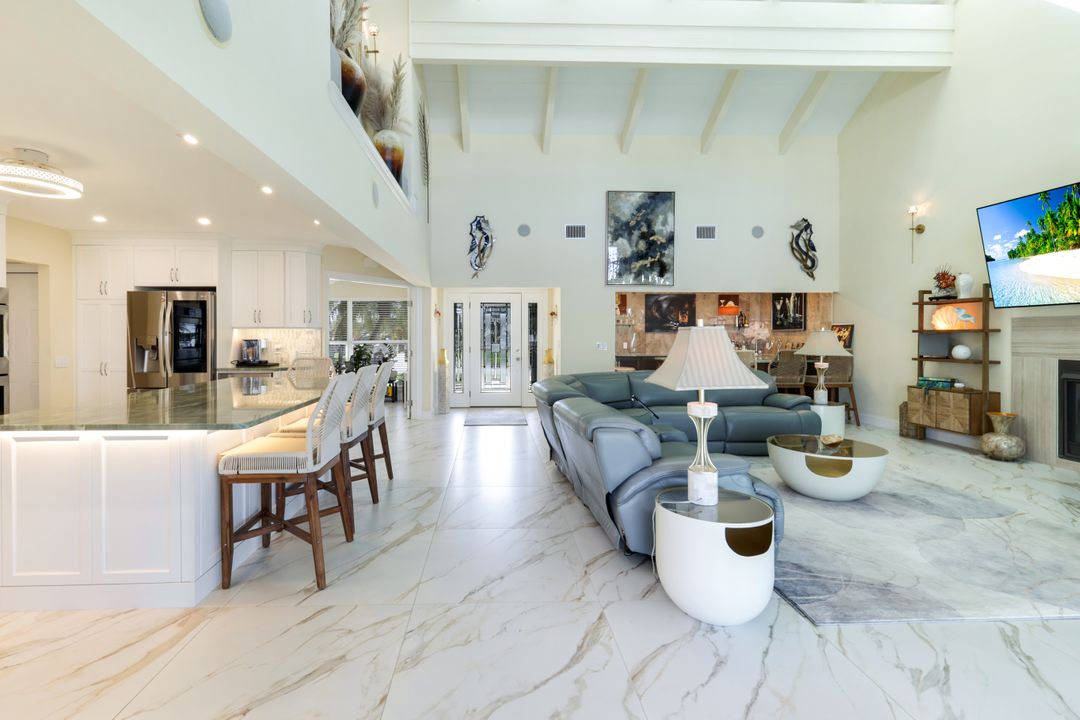 18323 Cutlass Dr, Fort Myers Beach, FL 33931