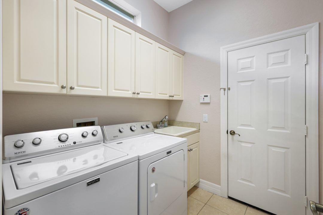28201 L Burton Fletcher Ct, Bonita Springs, FL 34135