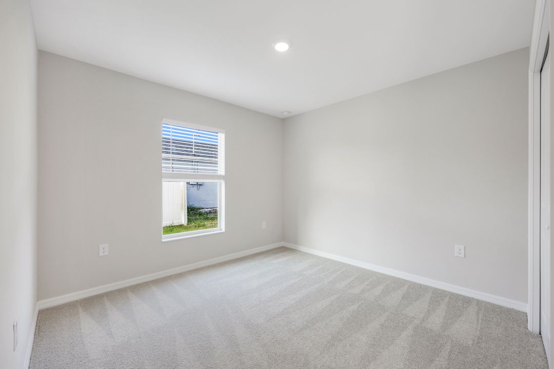 2121 NW 2nd Ave, Cape Coral, FL 33993