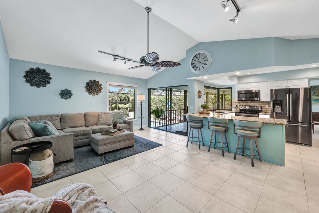 568 Elk Cir, Marco Island, FL 34145