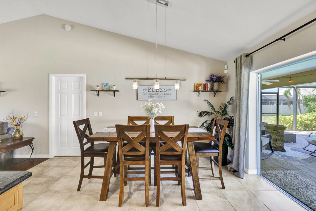 3722 SW 20th Pl, Cape Coral, FL 33914