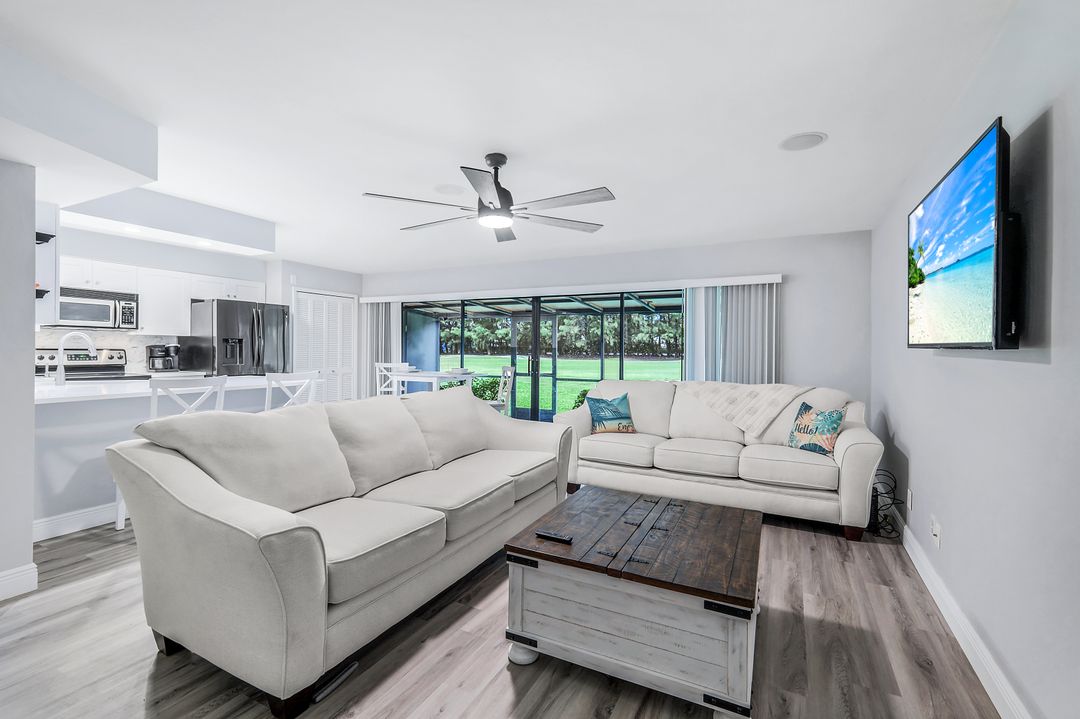 147 Forest Lakes Blvd #147, Naples, FL 34105