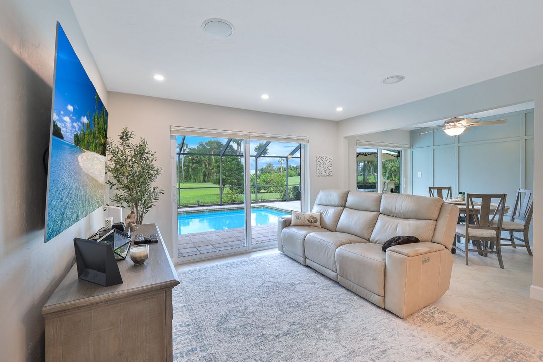 1515 Tredegar Dr, Fort Myers, FL 33919