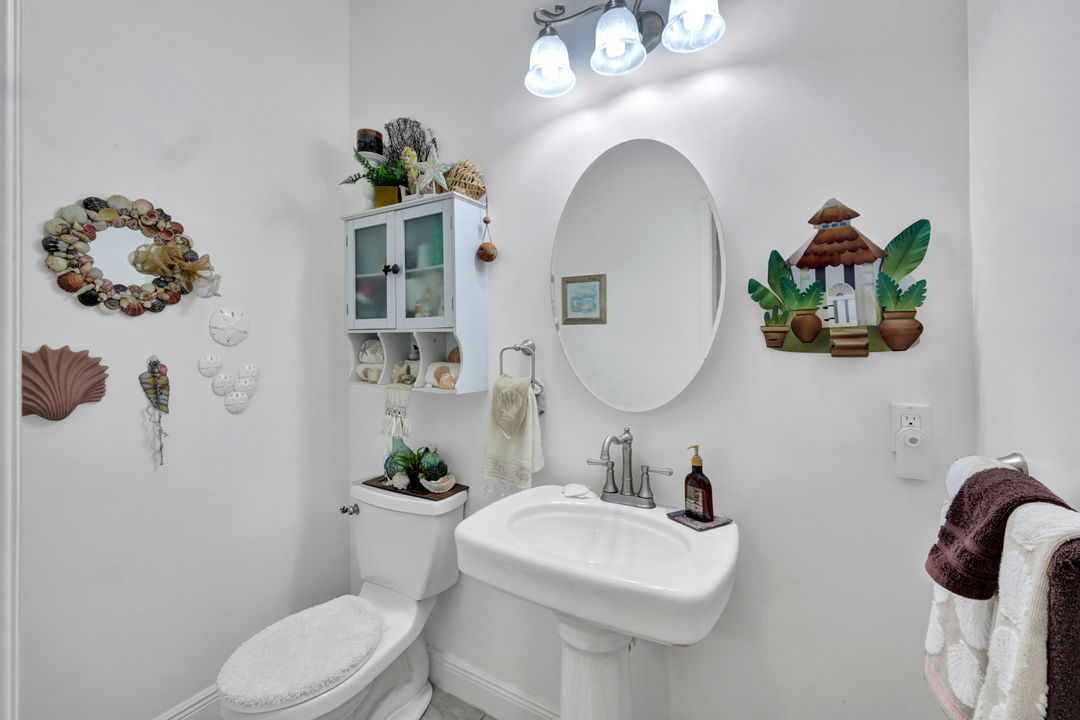 2118 SE 18th Ave, Cape Coral, FL 33990