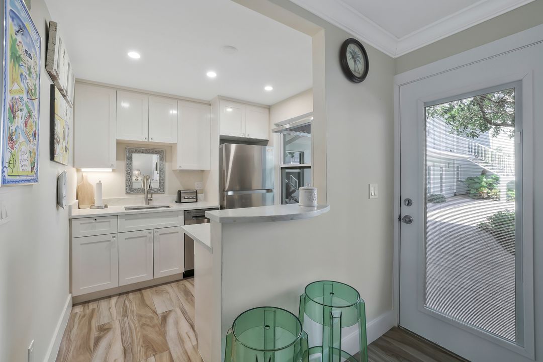 683 12th Ave S #683, Naples, FL 34102