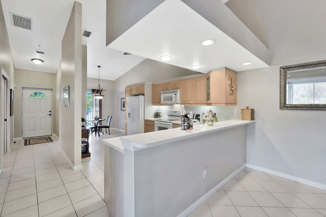 14560 Red Fox Run #518, Naples, FL 34110