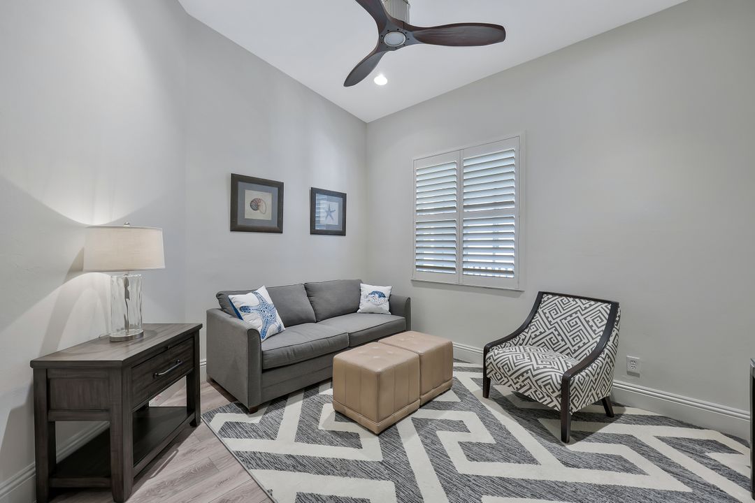 831 Sailaway Ln #203, Naples, FL 34108