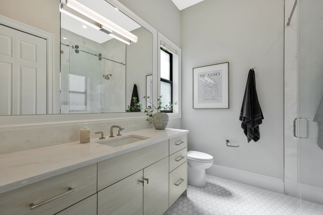 470 Terra Vista Ct, Naples, FL 34119