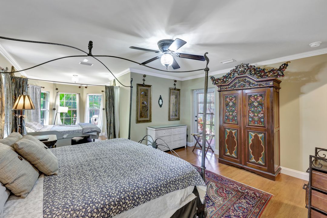 1904 Bethany Pl, Naples, FL 34109