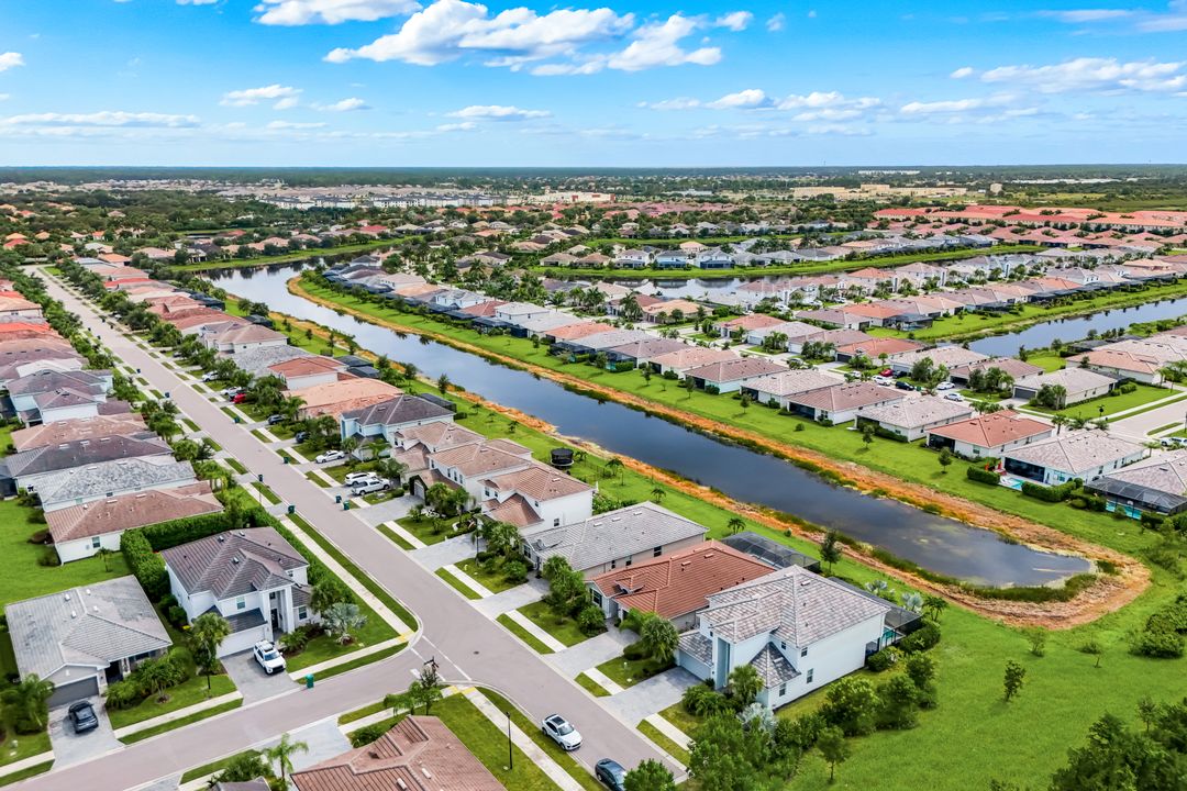 2159 Hamlin St, Naples, FL 34120