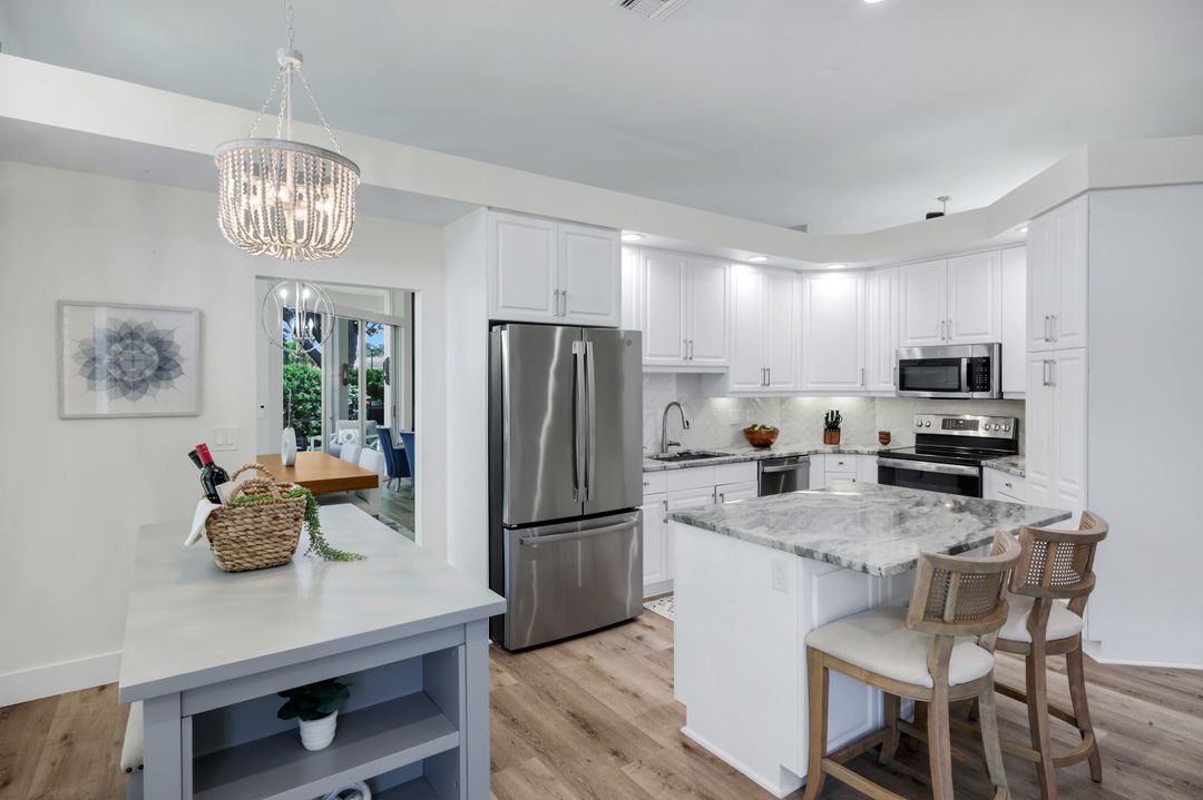 155 San Rafael Ln, Naples, FL 34119