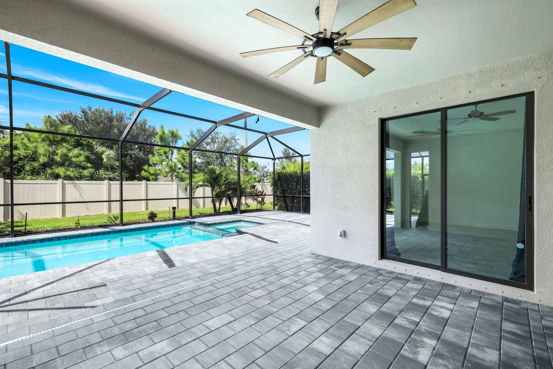 11404 Canopy Loop, Fort Myers, FL 33913