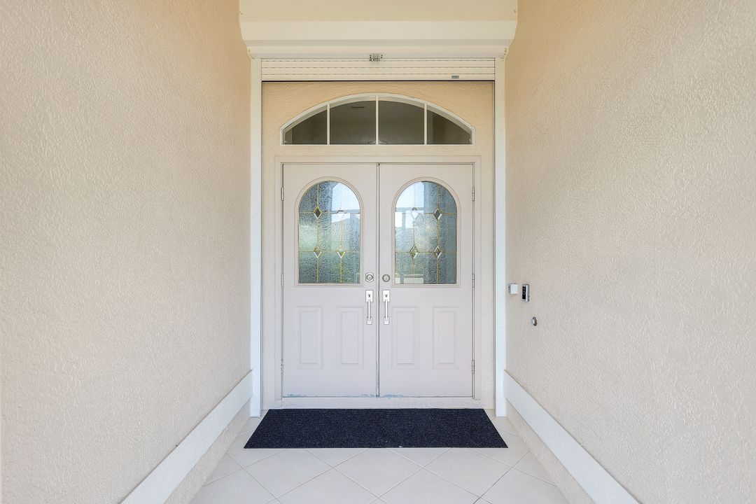 1390 Wayne Ave, Marco Island, FL 34145