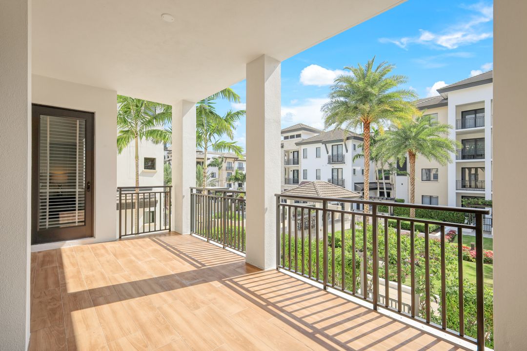 1035 3rd Ave S #314, Naples, FL 34102