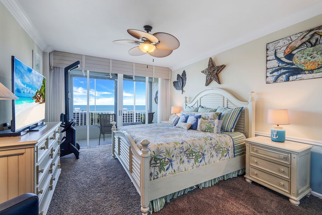 21 Bluebill Ave  #B-1102, Naples, FL 34108