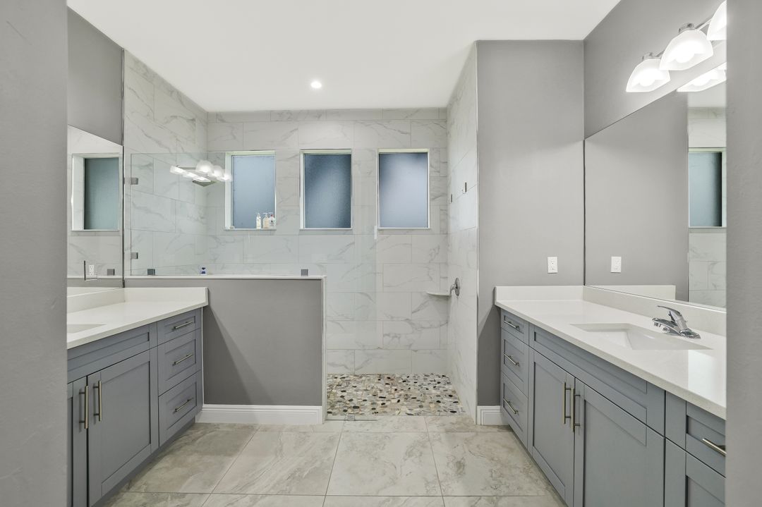 3790 54th Ave NE, Naples, FL 34120