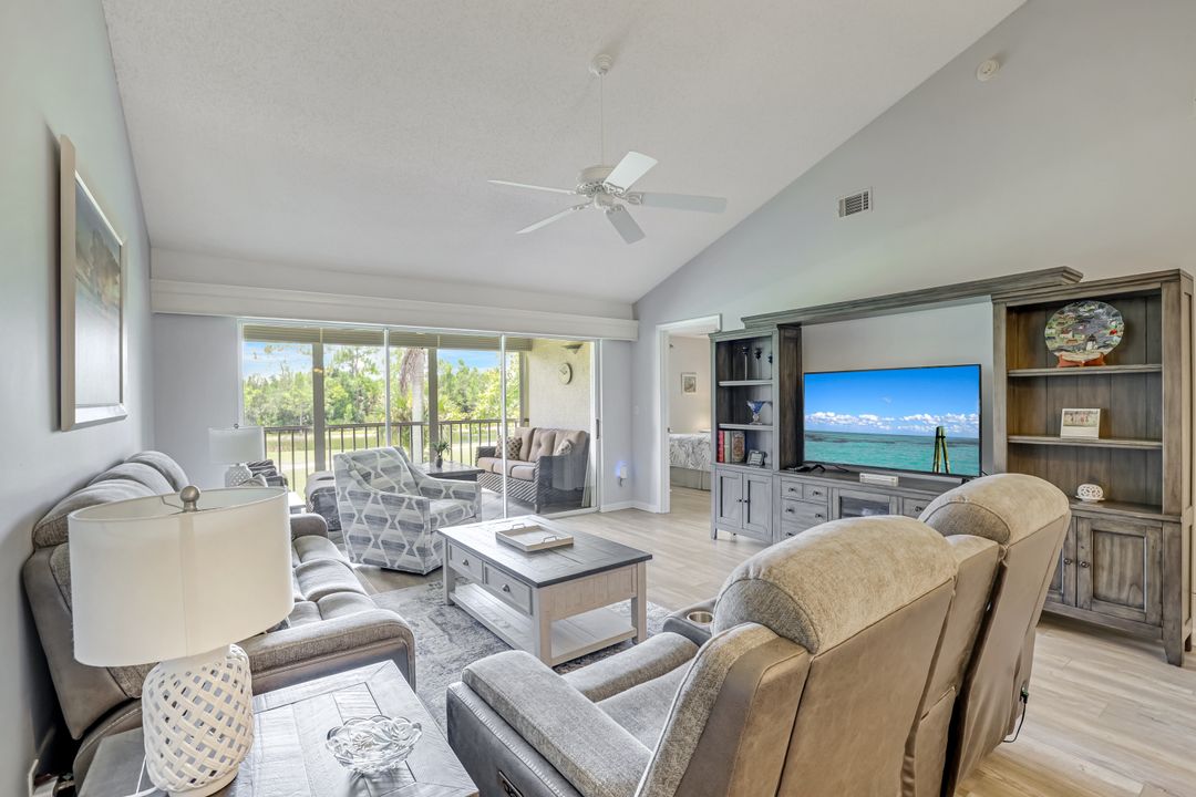 6860 Dennis Cir #K-204, Naples, FL 34104