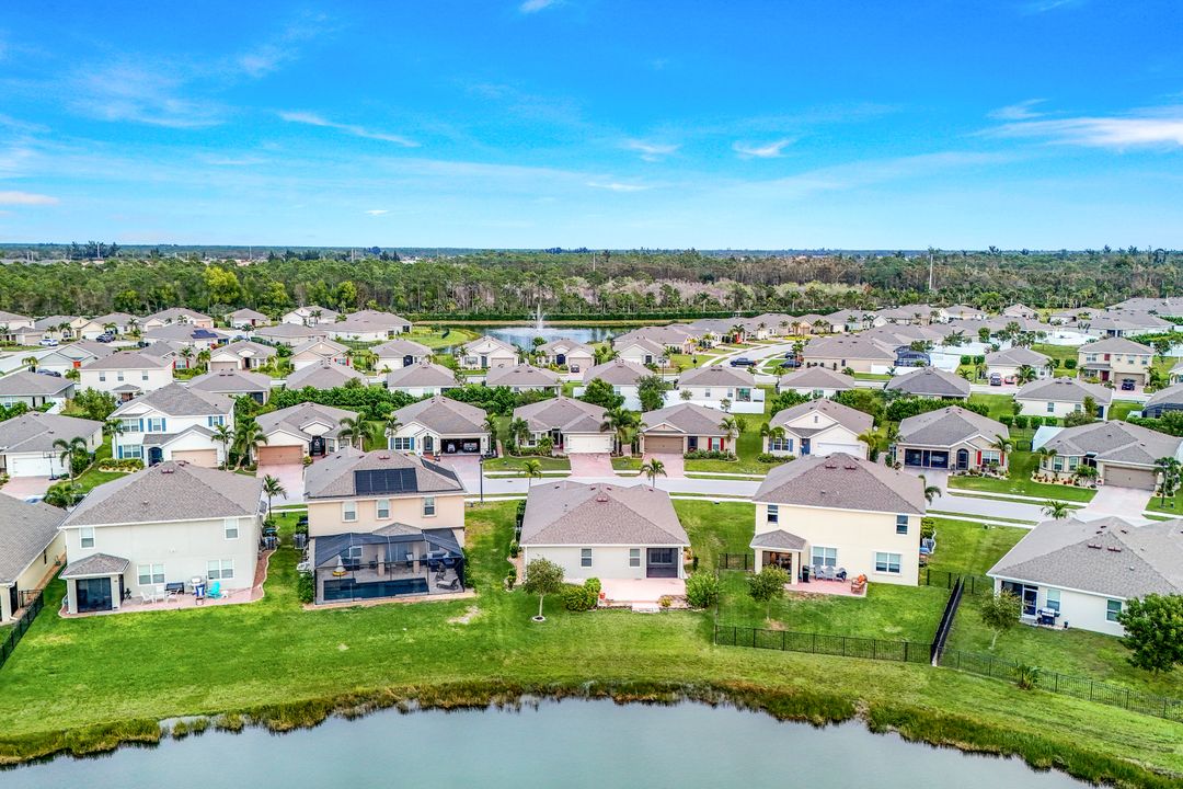 3440 Cancun Ct, Cape Coral, FL 33909