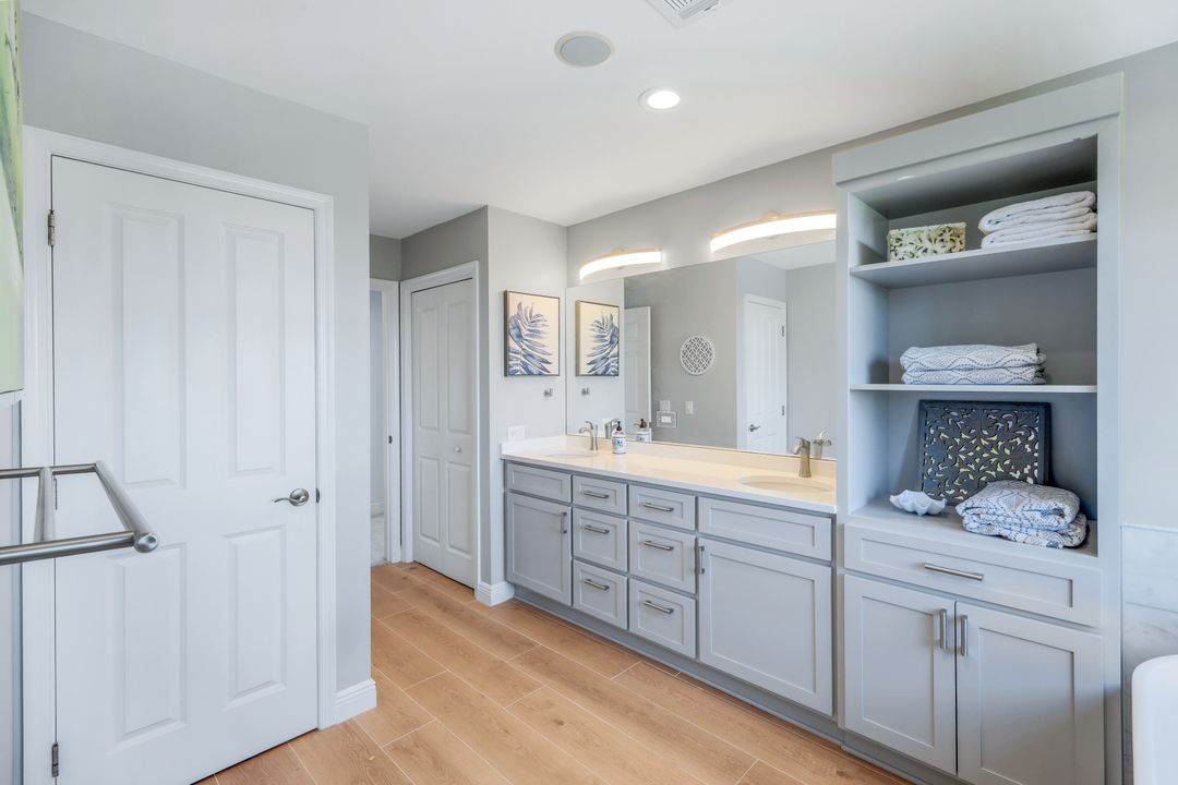 654 Sea Oats Dr, Sanibel, FL 33957