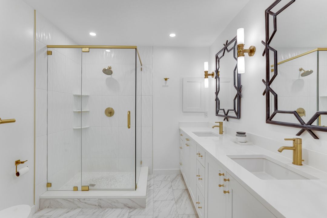 8345 Excalibur Cir #M4, Naples, FL 34108