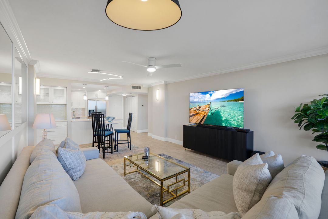 5 Bluebill Ave #506, Naples, FL 34108