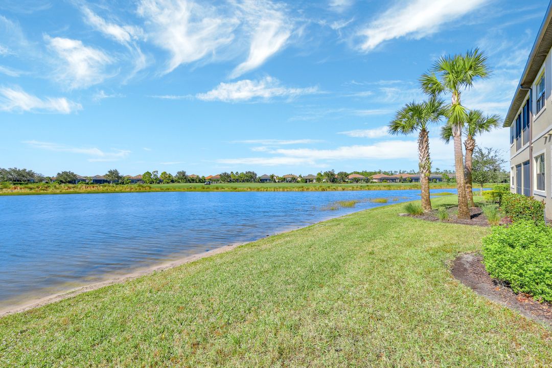 9385 Pocida Ct #202, Naples, FL 34119