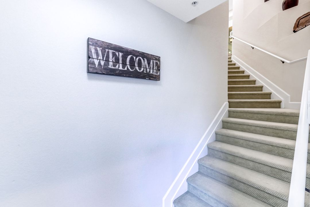 9537 Ironstone Terrace #201, Naples, FL 34120