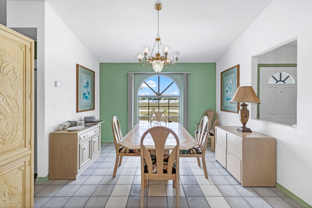 1208 SW 34th St, Cape Coral, FL 33914