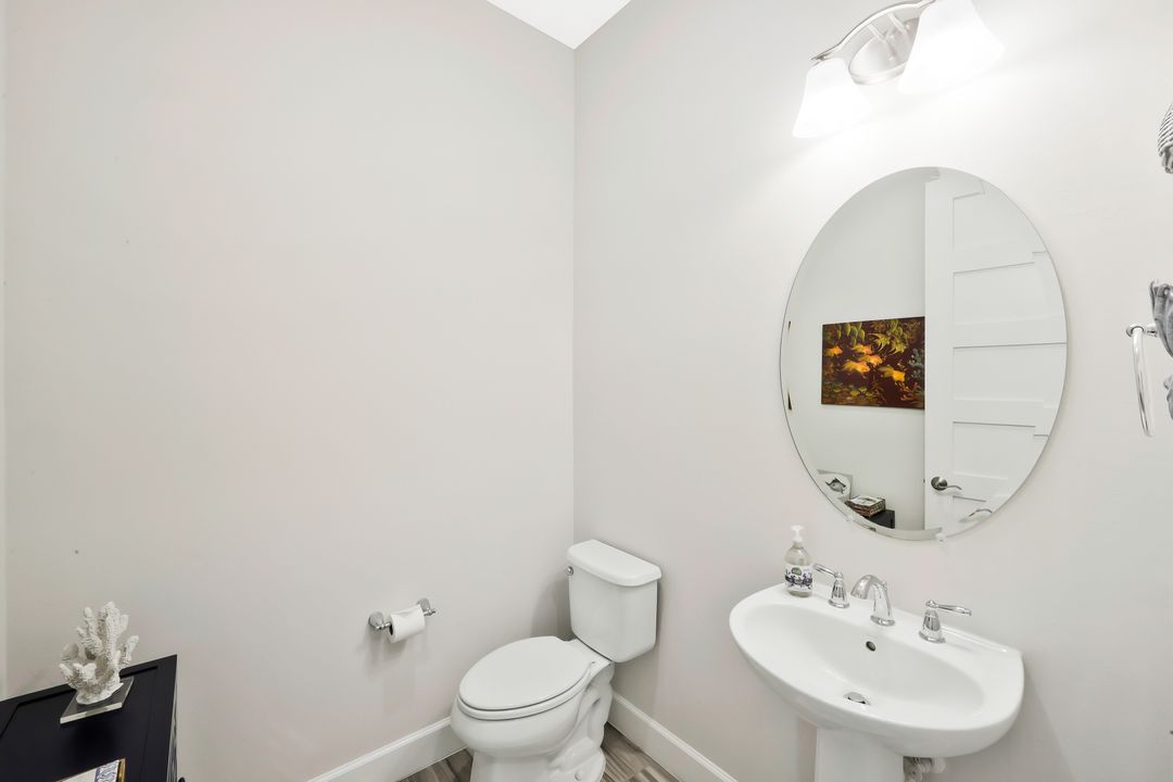 6072 Lucaya Wy, Naples, FL 34112