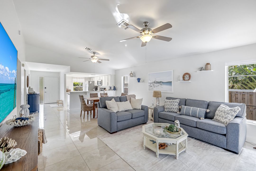 4170 Mariner Ln, Bonita Springs, FL 34134
