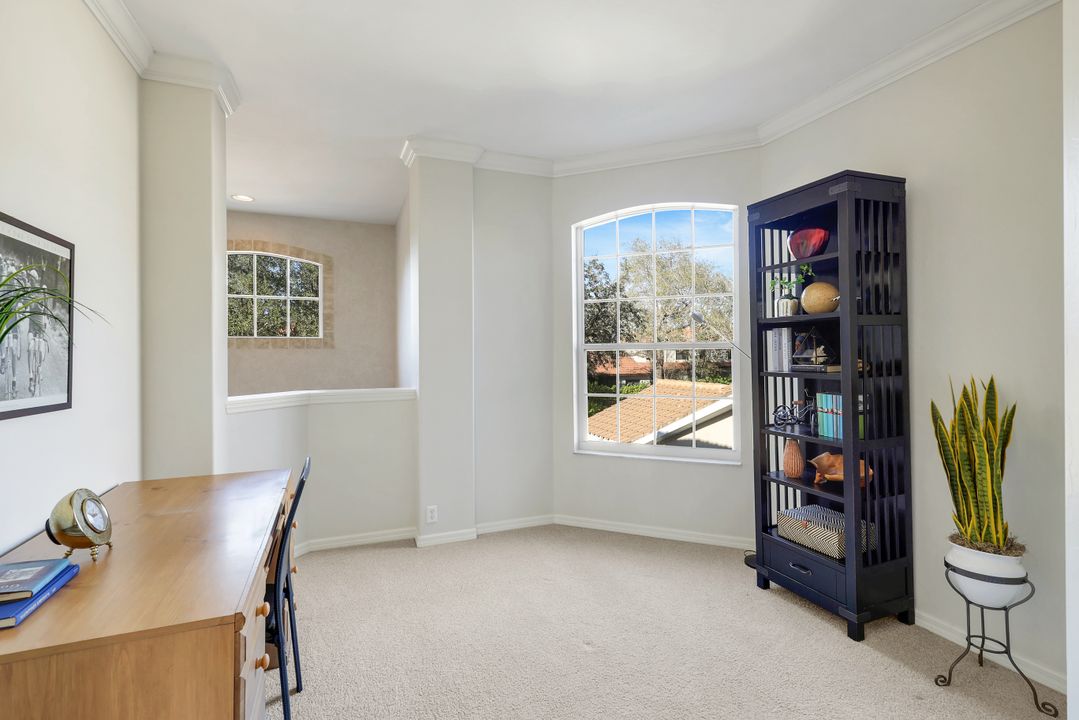 8490 Danbury Blvd #205, Naples, FL 34120